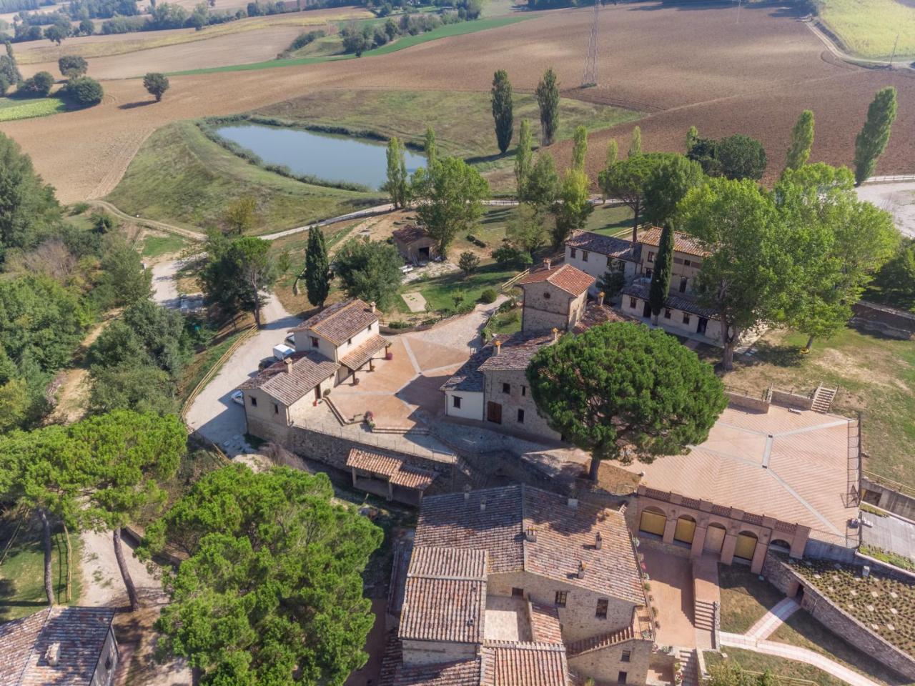 Gh Borgo Pulciano Agriturismo مونتوني المظهر الخارجي الصورة